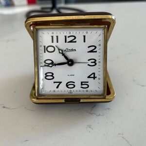 Vintage Linden travel alarm clock